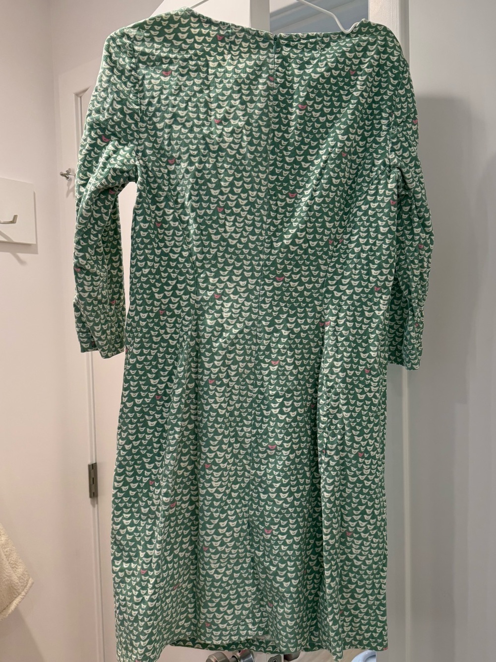 Boden Soft Corduroy Green and Pink Chick Shift Dress size 8 - Picture 3 of 5